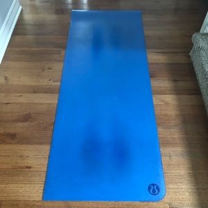 lululemon mat stains